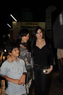 Zarine Khan at Vicky Donor special screening hosted by John Abraham at PVR