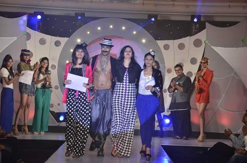 The winners with model Asif at SNDT Chrysalis show in Leela
