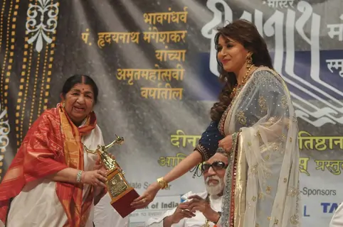 Madhuri Dixit and Lata Mangeshkar at Dinanath Mangeshkar Awards