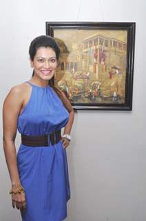 Payal Rohatgi inaugurates Art Exhibition at Coomaraswamy Hall