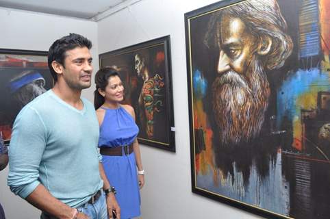 Payal Rohatgi with wrestler Sangram Singh inaugurates Art Exhibition at Coomaraswamy Hall