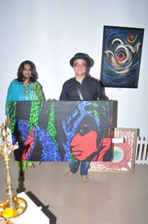 Vinay Pathak inaugurates Art Show by Varsha Vyas & Neeta Pathare at Nehru Centre in Worli, Mumbai