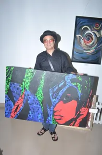 Vinay Pathak inaugurates Art Show by Varsha Vyas & Neeta Pathare at Nehru Centre in Worli, Mumbai