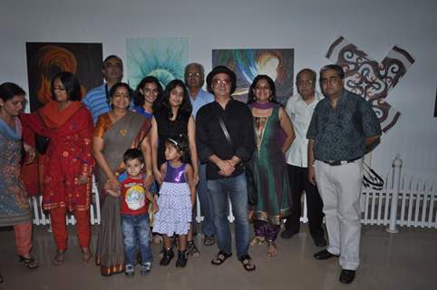 Vinay Pathak inaugurates Art Show by Varsha Vyas & Neeta Pathare at Nehru Centre in Worli, Mumbai