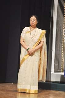 Usha Mangeshkar at Master Dinanath Mangeshkar Awards 2012