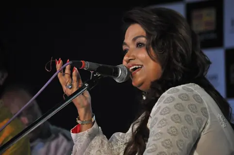 Mitali Singh at Launch of Bhupinder-Mitali Singh-Gulzar's album 'Aksar'
