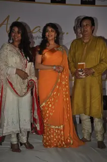 Mitali Sharma, Madhuri Dixit & Bhupinder Singh at Launch of Bhupinder-Mitali-Gulzar's album 'Aksar'