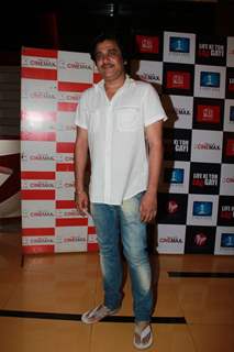 Manu Rishi at 'Life Ki Toh Lag Gayi' premiere at Cinemax, Mumbai