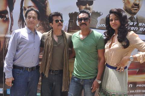 Ratan Jain, Anil Kapoor, Ajay Devgan and Sameera Reddy at promotion of film 'Tezz'