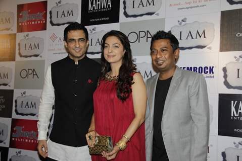 Sanjay Suri, Juhi Chawla and Onir at 'I Am' National Award winning bash