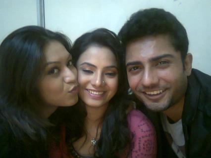 Malika, Deblina and Rehaan on sets of Sajda Tere Pyaar Mein