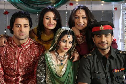Cast of Sajda Tere Pyaar Mein celebrating wedding