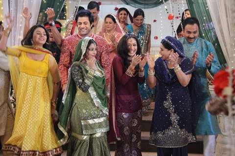 Wedding celebration on sets of Sajda Tere Pyaar Mein