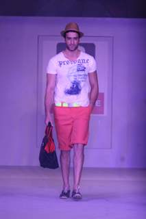 Bollywood Celebs at Cotton Fashion Show