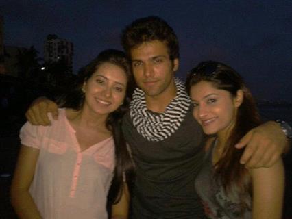 Rithvik Dhanjan, Asha Negi and Jia Mustafa