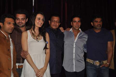 Shawn Arranha, Vaishali Desai, Mimoh, Mithun, Akshay & Sunil at Film Tukkaa Fitt first look launch