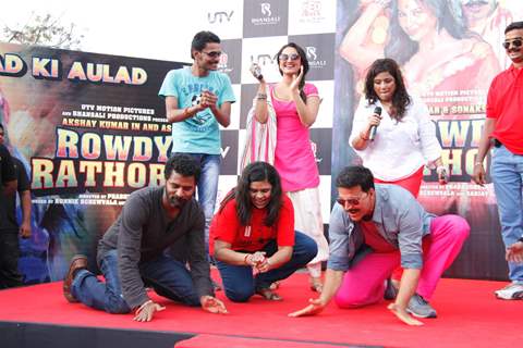 Promotions of movie 'Rowdy Rathore'