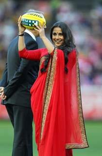 Vidya Balan handing the Match Ball to the ground at the Melbourne Cricket Ground