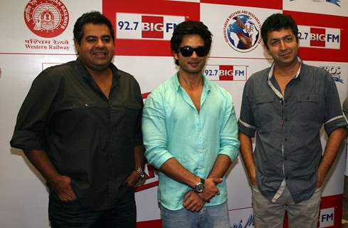 Vicky Bahri, Shahid Kapoor and Kunal Kohli promotes film Teri Meri Kahani at Big FM