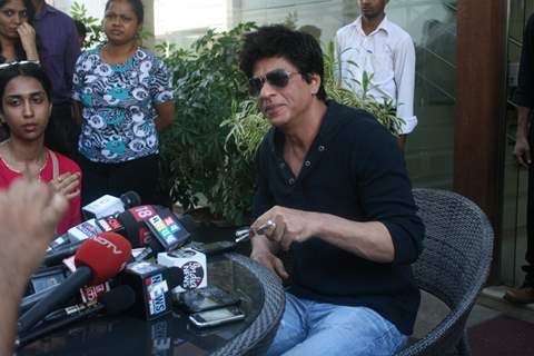 Shah Rukh Khan holds press conference at his bungalow Mannat