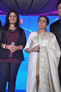 Sunidhi Chauhan and Asha Bhosle at Launch of Sony's sixth season of Indian Idol