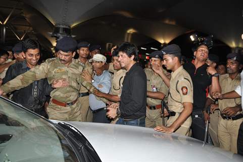 Shahrukh Khan arrived at airport