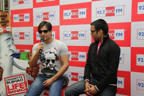 Vivek Oberoi Flags Off ‘Cigarette Bhujao Life Banao’ Campaign