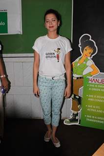 Bollywood actress Isha Sharwani supports the Go Green Initiative at CST in Mumbai