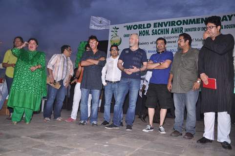 Bollywood celebrities Shankar, Ehsaan, Loy, Anu Malik, Kunal Ganjawala, Poonam Dhillon, Dolly Bindra at world environment day celebrations in Mumbai. .