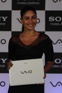 Kareena Kapoor unveils Sony Viao's new range