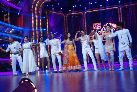 Bollywood actress Madhuri Dixit with contestants  at the launch of 'Jhalak Dikhhla Jaa' Season 5 at Filmistan Studios. .