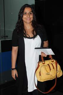 Bollywood actress Vidya Balan at the Mumbai Airport, as she left for Singapore to attend the IIFA Awards 2012. .