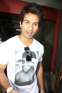 Shahid Kapoor and Priyanka Chopra promote ‘Teri Meri Kahaani’ at Cocoberry Store in Mumbai