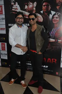 Yashpal Sharma and Abhishek Anand at Premiere of film Chakradhaar