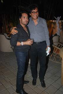 Mika Singh and Talat Aziz at Mika Singh's Birthday Bash