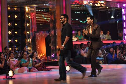 Film Bol Bachchan Promotion on the Set Jhalak Dikhhala Jaa