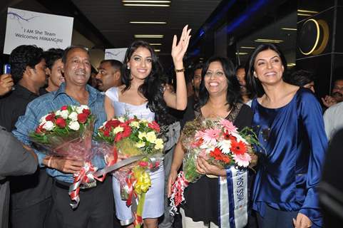 Sushmita Sen at Airport to receive Miss Asia Pacific Himangini Singh Yadu