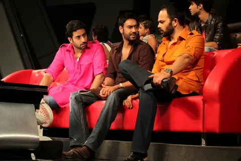 Ajay Devgan, Abhishek Bachchan and Director Rohit Shetty promote Bol Bachchan on the set of DID