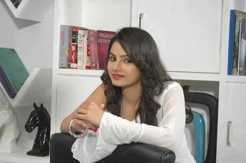 Deblina chatterjee as Mehreen in Sajda tere pyar mein