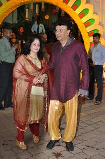 Anu Malik with wife Anju at Esha Deol and Bharat Takhtani wedding ceremony
