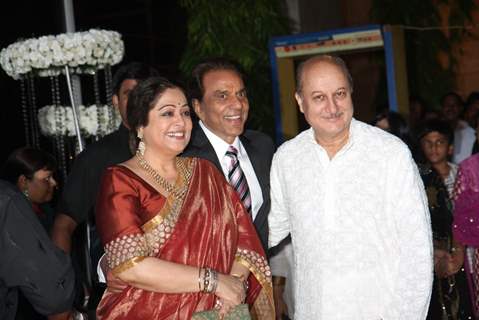 Kirron Kher, Dharmendra and Anupam Kher at Esha Deol's Wedding Reception