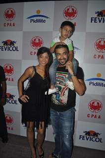 Aashish Chaudhary with wife Samita Bangargi and son Agasthya at Pidilite CPAA fashion show Pre-Event