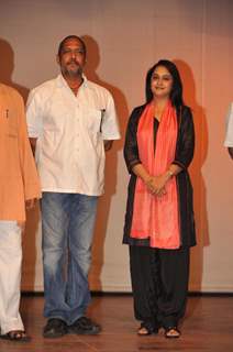 Bollywood actors Nana Patekar and Mrinal Kulkarni at press meet for movie based on Baba Amte in Dadar, Mumbai