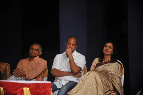 Bollywood actors Nana Patekar and Mrinal Kulkarni at press meet for movie based on Baba Amte in Dadar, Mumbai