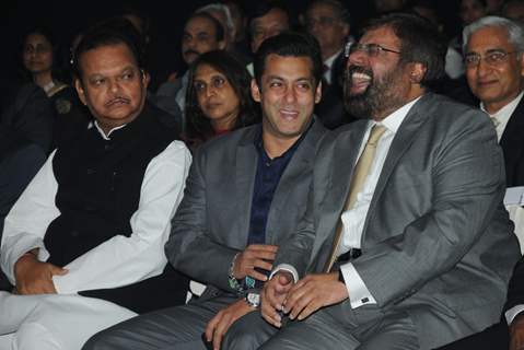 Salman Khan at the 8th Indo-American Corporate Excellence Awards