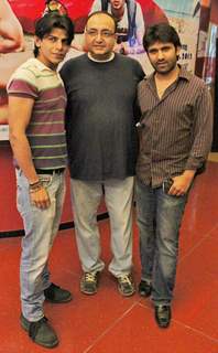 Amaan Khan, Vivevk Vaswani and Shawn Arranha at Ektanand Picture's  LIFE IS GOOD trailer launch at Cinemax, Versova. .