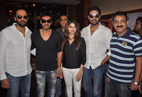 bhishek Bachan, Prachi Desai, Ajay Devgan and Rohit Shetty of Bol Bachchan meet fans at Fame