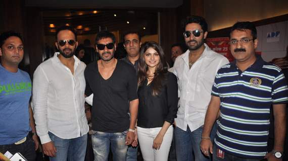 Prashant Shirsat, Rohit Shetty, Ajay Devgan, Prachi Desai, Abhishek Bachchan meet fans at Fame