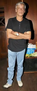Sudhir Mishra at Viveck Vaswani's surprise birthday bash