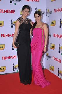 Kajal Aggarwal & Kasthuri at 59th !dea Filmfare Awards 2011 (South)